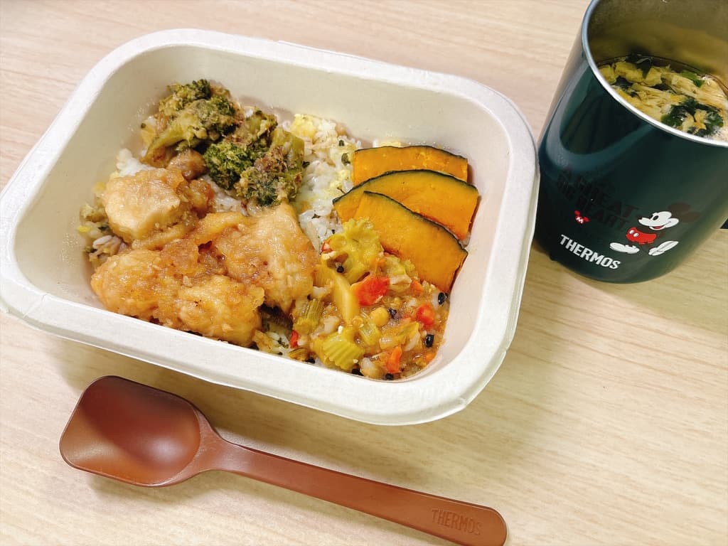ガリバタチキンを会社の昼に持っていったところ