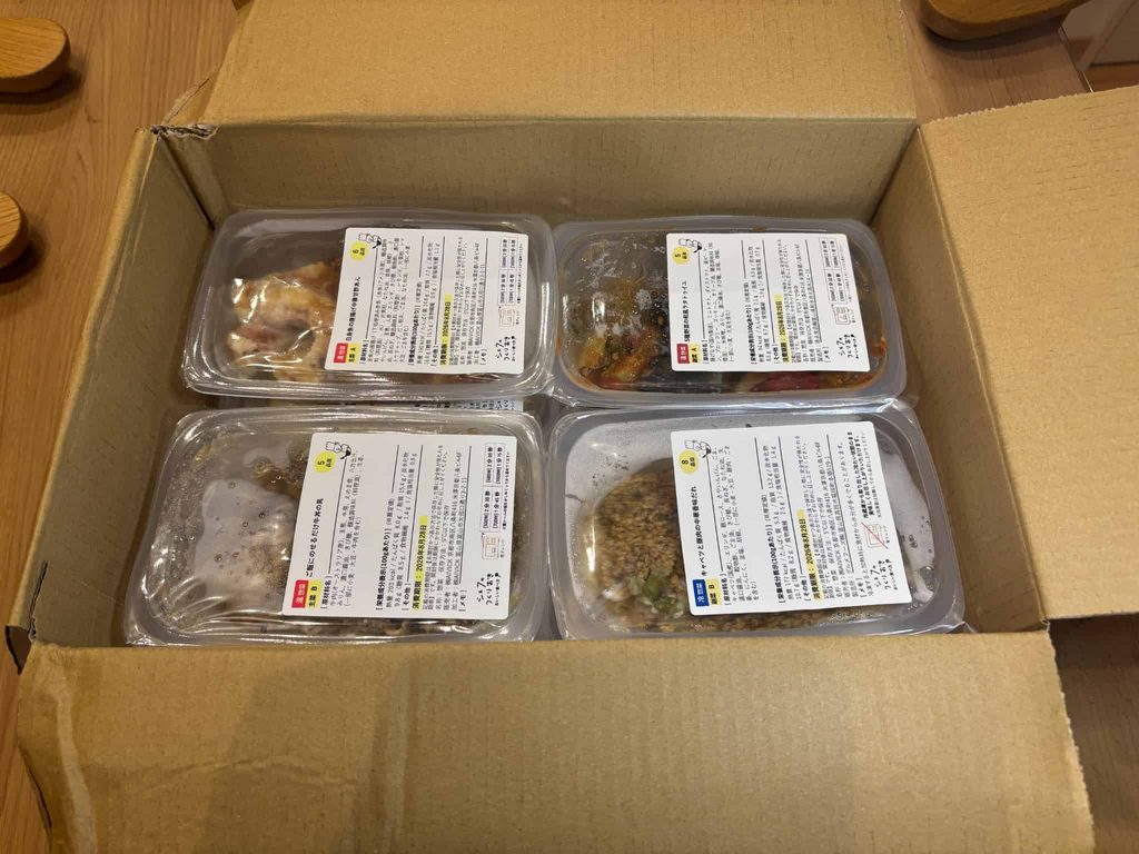 12パックが入った段ボールを開けた様子